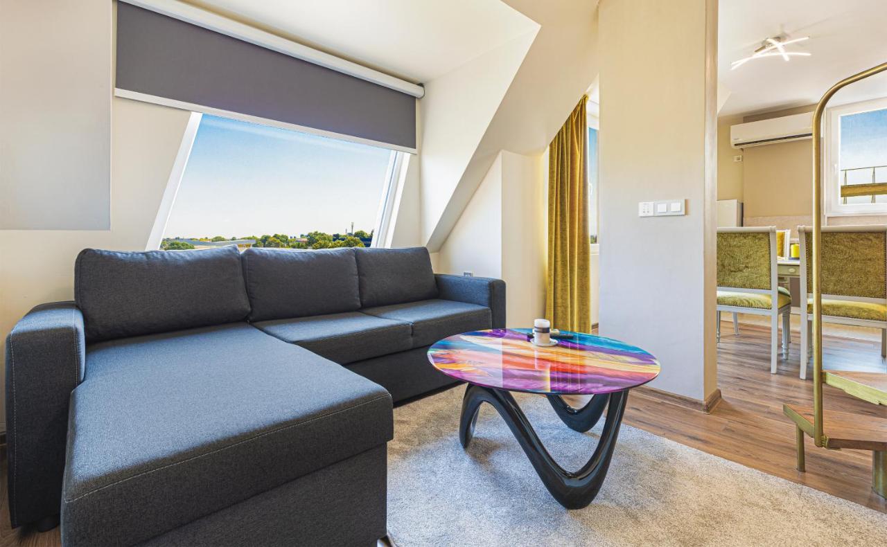Apartament Fancy 1Bd Penthouse With Terrace Near The Centre By Flat Mаnager Płowdiw Zewnętrze zdjęcie